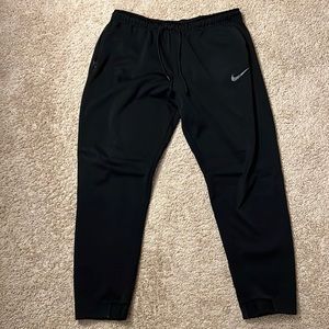 Nike thermal sweat pants